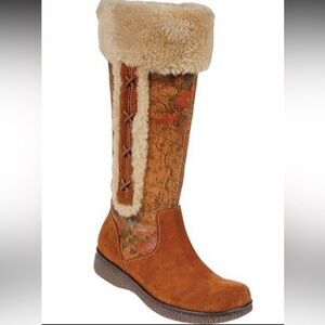 Naturalizer Pilar-Tan suede boot 6.5 6 1/2